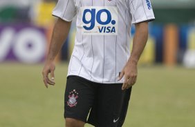 Presidente Prudente/SP - ESPORTES - PALMEIRAS/SP X CORINTHIANS/SP - em um lance durante o jogo realizado esta tarde no estádio Eduardo José Farh, em Presidente Prudente, interior de São Paulo, válido pelo Campeonato Paulista de 2009