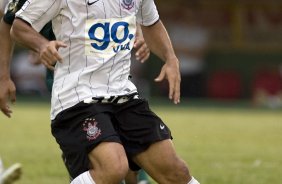 Presidente Prudente/SP - ESPORTES - PALMEIRAS/SP X CORINTHIANS/SP - em um lance durante o jogo realizado esta tarde no estádio Eduardo José Farh, em Presidente Prudente, interior de São Paulo, válido pelo Campeonato Paulista de 2009