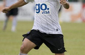 Presidente Prudente/SP - ESPORTES - PALMEIRAS/SP X CORINTHIANS/SP - em um lance durante o jogo realizado esta tarde no estádio Eduardo José Farh, em Presidente Prudente, interior de São Paulo, válido pelo Campeonato Paulista de 2009