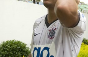 Presidente Prudente/SP - ESPORTES - PALMEIRAS/SP X CORINTHIANS/SP - em um lance durante o jogo realizado esta tarde no estádio Eduardo José Farh, em Presidente Prudente, interior de São Paulo, válido pelo Campeonato Paulista de 2009