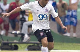 Presidente Prudente/SP - ESPORTES - PALMEIRAS/SP X CORINTHIANS/SP - em um lance durante o jogo realizado esta tarde no estádio Eduardo José Farh, em Presidente Prudente, interior de São Paulo, válido pelo Campeonato Paulista de 2009