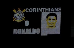 CORINTHIANS/SP X SAO CAETANO/SAO CAETANO DO SUL - em um lance da partida realizada esta noite no estdio do Pacaembu, zona oeste da cidade, vlido pelo Campeonato Paulista de 2009