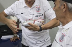 CORINTHIANS/SP X SAO CAETANO/SAO CAETANO DO SUL - nos vestiários antes da partida realizada esta noite no estádio do Pacaembu, zona oeste da cidade, válido pelo Campeonato Paulista de 2009