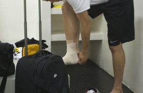 CORINTHIANS/SP X SAO CAETANO/SAO CAETANO DO SUL - nos vestiários antes da partida realizada esta noite no estádio do Pacaembu, zona oeste da cidade, válido pelo Campeonato Paulista de 2009
