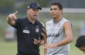 Durante o treino do Corinthians realizado esta tarde no Parque Ecolgico do Tiete, zona leste da cidade. O Corinthians joga amanh, quarta-feira, 10/03 a noite, pelo Campeonato Paulista 2009, contra o So Caetano, no estdio do Pacaembu