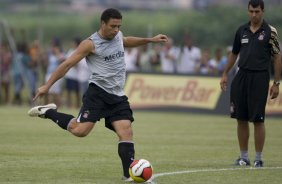 Durante o treino do Corinthians realizado esta tarde no Parque Ecolgico do Tiete, zona leste da cidade. O Corinthians joga amanh, quarta-feira, 10/03 a noite, pelo Campeonato Paulista 2009, contra o So Caetano, no estdio do Pacaembu