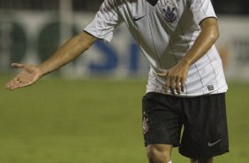 CORINTHIANS/SP X SAO CAETANO/SAO CAETANO DO SUL - em um lance da partida realizada esta noite no estádio do Pacaembu, zona oeste da cidade, válido pelo Campeonato Paulista de 2009