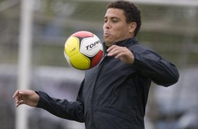 Durante o treino do Corinthians realizado esta tarde no Parque Ecolgico do Tiete, zona leste da cidade. O Corinthians joga domingo, 15/03 a tarde, pelo Campeonato Paulista 2009, contra o Santo Andr, no estdio do Bruno Jos Daniel