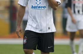 CORINTHIANS/SP X SANTOS/SANTOS - em um lance da partida realizada esta tarde no estdio do Pacaembu, zona oeste da cidade, vlido pelo Campeonato Paulista de 2009