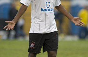 CORINTHIANS/SP X SANTOS/SANTOS - em um lance da partida realizada esta tarde no estdio do Pacaembu, zona oeste da cidade, vlido pelo Campeonato Paulista de 2009