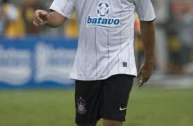 CORINTHIANS/SP X SANTOS/SANTOS - em um lance da partida realizada esta tarde no estdio do Pacaembu, zona oeste da cidade, vlido pelo Campeonato Paulista de 2009