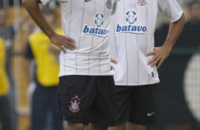 CORINTHIANS/SP X SANTOS/SANTOS - em um lance da partida realizada esta tarde no estdio do Pacaembu, zona oeste da cidade, vlido pelo Campeonato Paulista de 2009