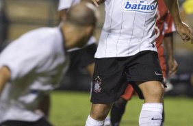 CORINTHIANS/SP X ITUANO/ITU - em um lance da partida realizada esta noite no estdio do Pacaembu, zona oeste da cidade, vlido pelo Campeonato Paulista de 2009