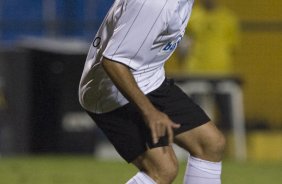 CORINTHIANS/SP X ITUANO/ITU - em um lance da partida realizada esta noite no estdio do Pacaembu, zona oeste da cidade, vlido pelo Campeonato Paulista de 2009