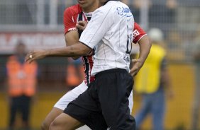 CORINTHIANS/SP X SAO PAULO/SP- em um lance da partida realizada esta tarde no estdio do Pacaembu, zona oeste da cidade, no primeiro jogo das semi-finais do Campeonato Paulista de 2009