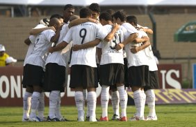 CORINTHIANS/SP X SAO PAULO/SP- em um lance da partida realizada esta tarde no estdio do Pacaembu, zona oeste da cidade, no primeiro jogo das semi-finais do Campeonato Paulista de 2009