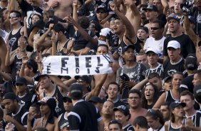 CORINTHIANS/SP X SAO PAULO/SP- em um lance da partida realizada esta tarde no estdio do Pacaembu, zona oeste da cidade, no primeiro jogo das semi-finais do Campeonato Paulista de 2009
