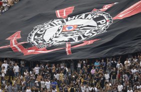 CORINTHIANS/SP X SAO PAULO/SP- em um lance da partida realizada esta tarde no estdio do Pacaembu, zona oeste da cidade, no primeiro jogo das semi-finais do Campeonato Paulista de 2009