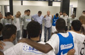 CORINTHIANS/SP X SAO PAULO/SP- em um lance da partida realizada esta tarde no estdio do Pacaembu, zona oeste da cidade, no primeiro jogo das semi-finais do Campeonato Paulista de 2009