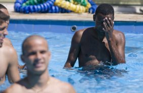Durante o treino do Corinthians realizado esta manh em uma academia na cidade de Campo Grande, como preparao para o jogo de domingo, 19/04, a tarde, no Morumbi, contra o So Paulo, jogo de volta vlido pelas semi-finais do Campeonato Paulista 2009