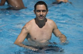 Durante o treino do Corinthians realizado esta manh em uma academia na cidade de Campo Grande, como preparao para o jogo de domingo, 19/04, a tarde, no Morumbi, contra o So Paulo, jogo de volta vlido pelas semi-finais do Campeonato Paulista 2009