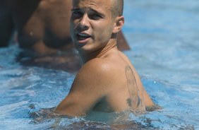 Durante o treino do Corinthians realizado esta manh em uma academia na cidade de Campo Grande, como preparao para o jogo de domingo, 19/04, a tarde, no Morumbi, contra o So Paulo, jogo de volta vlido pelas semi-finais do Campeonato Paulista 2009