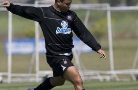 Durante o treino do Corinthians realizado esta manh, no Parque Ecolgico do Tiete, zona leste da cidade. O time joga amanh, domingo, 18/04 a tarde, pelo Campeonato Paulista 2009 o segundo jogo da semi-final contra o So Paulo, no estdio do Morumbi