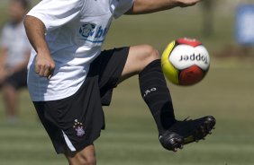 Durante o treino do Corinthians realizado esta manh, no Parque Ecolgico do Tiete, zona leste da cidade. O time joga amanh, domingo, 18/04 a tarde, pelo Campeonato Paulista 2009 o segundo jogo da semi-final contra o So Paulo, no estdio do Morumbi