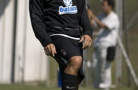 Durante o treino do Corinthians realizado esta manh, no Parque Ecolgico do Tiete, zona leste da cidade. O time joga amanh, domingo, 18/04 a tarde, pelo Campeonato Paulista 2009 o segundo jogo da semi-final contra o So Paulo, no estdio do Morumbi