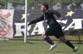 Durante o treino do Corinthians realizado esta manh, no Parque Ecolgico do Tiete, zona leste da cidade. O time joga amanh, domingo, 18/04 a tarde, pelo Campeonato Paulista 2009 o segundo jogo da semi-final contra o So Paulo, no estdio do Morumbi