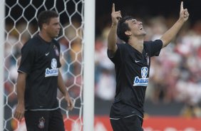 SAO PAULO/SP X CORINTHIANS/SP - em um lance da partida realizada esta tarde no estdio do Morumbi, zona sul da cidade, no segundo jogo pelas semifinais do Campeonato Paulista de 2009