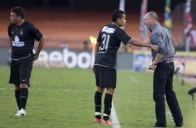 SAO PAULO/SP X CORINTHIANS/SP - em um lance da partida realizada esta tarde no estdio do Morumbi, zona sul da cidade, no segundo jogo pelas semifinais do Campeonato Paulista de 2009