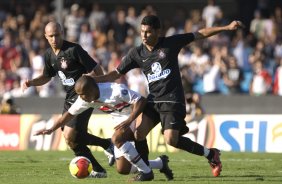 SAO PAULO/SP X CORINTHIANS/SP - em um lance da partida realizada esta tarde no estdio do Morumbi, zona sul da cidade, no segundo jogo pelas semifinais do Campeonato Paulista de 2009