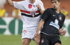 SAO PAULO/SP X CORINTHIANS/SP - em um lance da partida realizada esta tarde no estdio do Morumbi, zona sul da cidade, no segundo jogo pelas semifinais do Campeonato Paulista de 2009