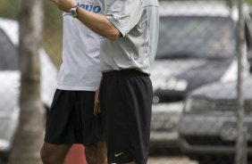 Durante o treino do Corinthians realizado esta manh, no Parque Ecolgico do Tiete, zona leste da cidade. O time joga amanh, domingo, 26/04 a tarde, o primeiro jogo da final do Campeonato Paulista 2009 contra o Santos, no estdio da Vila Belmiro, em Santos