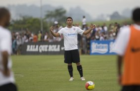 Durante o treino do Corinthians realizado esta manh, no Parque Ecolgico do Tiete, zona leste da cidade. O time joga amanh, domingo, 26/04 a tarde, o primeiro jogo da final do Campeonato Paulista 2009 contra o Santos, no estdio da Vila Belmiro, em Santos