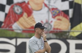 Durante o treino do Corinthians realizado esta manh, no Parque Ecolgico do Tiete, zona leste da cidade. O time joga amanh, domingo, 26/04 a tarde, o primeiro jogo da final do Campeonato Paulista 2009 contra o Santos, no estdio da Vila Belmiro, em Santos