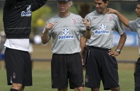 Durante o treino do Corinthians realizado esta manh, no Parque Ecolgico do Tiete, zona leste da cidade. O time joga amanh, domingo, 26/04 a tarde, o primeiro jogo da final do Campeonato Paulista 2009 contra o Santos, no estdio da Vila Belmiro, em Santos