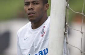 Durante o treino do Corinthians realizado esta manh, no Parque Ecolgico do Tiete, zona leste da cidade. O time joga amanh, domingo, 26/04 a tarde, o primeiro jogo da final do Campeonato Paulista 2009 contra o Santos, no estdio da Vila Belmiro, em Santos