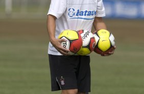 Durante o treino do Corinthians realizado esta manh, no Parque Ecolgico do Tiete, zona leste da cidade. O time joga amanh, domingo, 26/04 a tarde, o primeiro jogo da final do Campeonato Paulista 2009 contra o Santos, no estdio da Vila Belmiro, em Santos