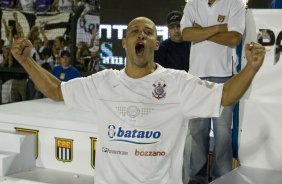 CORINTHIANS/SP X SANTOS/SANTOS - em um lance da partida realizada esta tarde no estádio do Pacaembu, zona oeste da cidade, na decisão do Campeonato Paulista de 2009