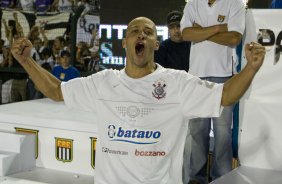 CORINTHIANS/SP X SANTOS/SANTOS - em um lance da partida realizada esta tarde no estdio do Pacaembu, zona oeste da cidade, na deciso do Campeonato Paulista de 2009