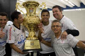 CORINTHIANS/SP X SANTOS/SANTOS - em um lance da partida realizada esta tarde no estádio do Pacaembu, zona oeste da cidade, na decisão do Campeonato Paulista de 2009