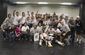 CORINTHIANS/SP X SANTOS/SANTOS - em um lance da partida realizada esta tarde no estdio do Pacaembu, zona oeste da cidade, na deciso do Campeonato Paulista de 2009