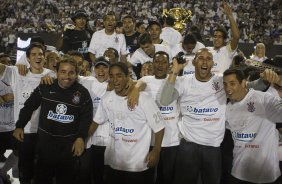 CORINTHIANS/SP X SANTOS/SANTOS - em um lance da partida realizada esta tarde no estádio do Pacaembu, zona oeste da cidade, na decisão do Campeonato Paulista de 2009