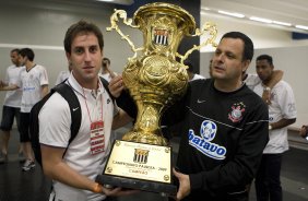 CORINTHIANS/SP X SANTOS/SANTOS - em um lance da partida realizada esta tarde no estádio do Pacaembu, zona oeste da cidade, na decisão do Campeonato Paulista de 2009