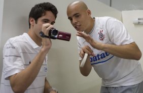 CORINTHIANS/SP X SANTOS/SANTOS - nos vestiários antes da partida realizada esta tarde no estádio do Pacaembu, zona oeste da cidade, na decisão do Campeonato Paulista de 2009
