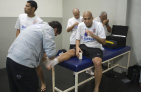 CORINTHIANS/SP X ATLETICO PARANAENSE/PR - nos vestiários antes da partida realizada esta noite no estádio do Pacaembu, zona oeste da cidade, na decisão da vaga pelas oitavas de final da Copa do Brasil 2009