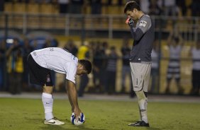 CORINTHIANS/SP X ATLETICO PARANAENSE/PR - em um lance da partida realizada esta noite no estdio do Pacaembu, zona oeste da cidade, na deciso da vaga pelas oitavas de final da Copa do Brasil 2009