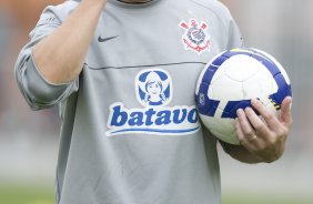 Durante o treino do Corinthians realizado esta manh no Pacaembu, quando foram apresentados os novos uniformes oficiais. O prximo jogo ser contra o Internacional/RS no Pacaembu, amanh, domingo, 10/05 a tarde, primeiro jogo no Campeonato Brasileiro de 2009